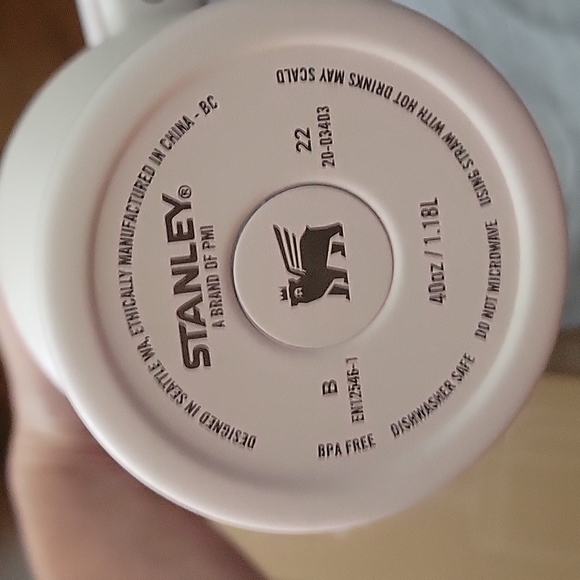 Final 1: NIB Stanley Adventure Quencher 2.0 Flowstate Tumbler - Picture 5 of 6